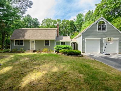 86 Edgewater Dr