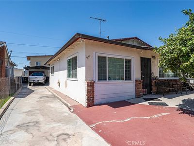 933 S La Verne Ave