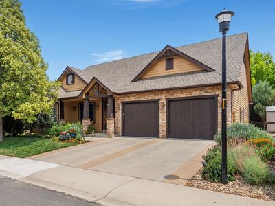 6854 Pumpkin Ridge Dr