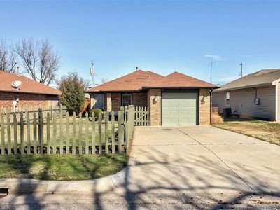 1423 NW 98th St