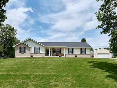 205 Hickory Farms Dr