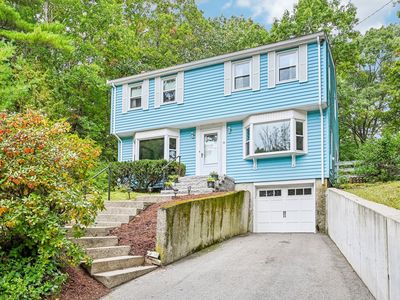 Property at 18 Eleanor Rd, Walpole, MA