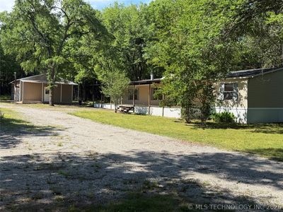 1 Forest Ln