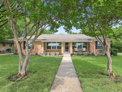 9504-9506 Mercer Dr