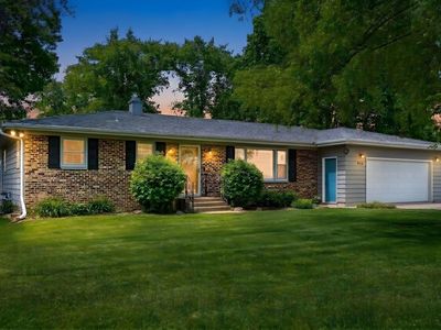 316 W Knights Rd