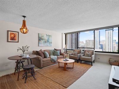 430 Lewers St #1701