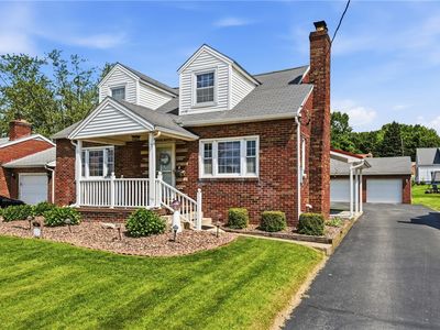 16 Kenneth Ave