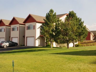 711 Sonoma Dr