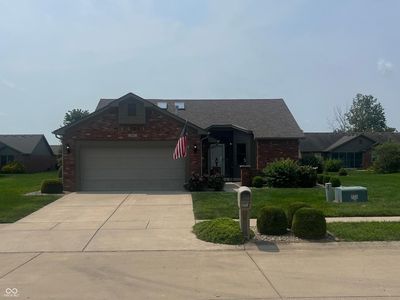 2611 Berwick Dr