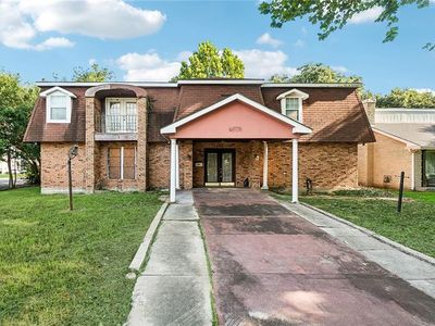 1601 Mirabeau Ave