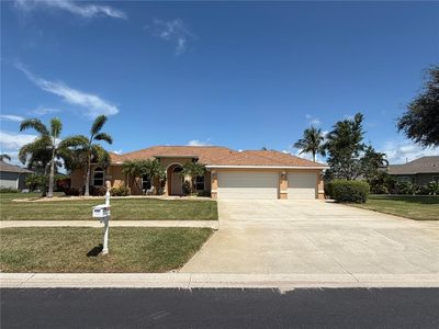 Property at 203 LAKE VICTORIA COURT, Englewood, FL