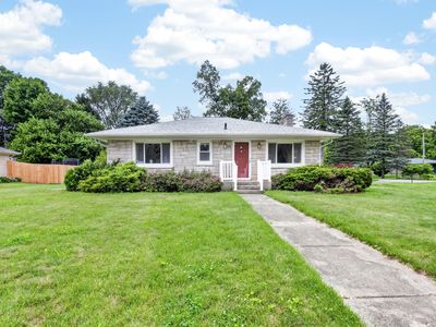 75 Hillside Dr