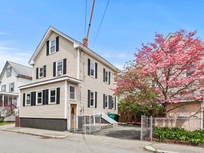 Property at 27 Park St, Woburn, MA