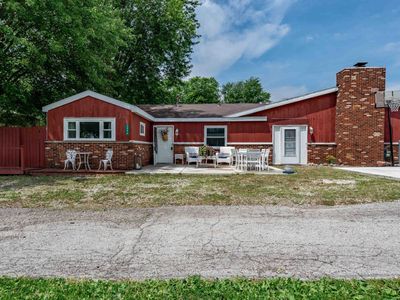 2086 Sugar Bush Rd