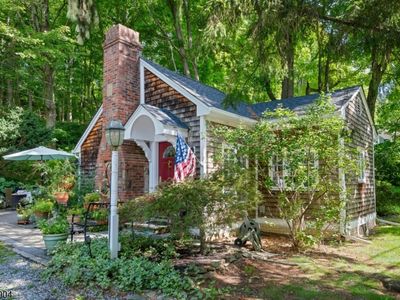Property at 23 Combs Hollow Rd, Mendham, NJ