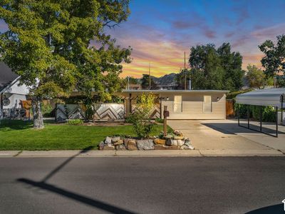 10277 S Zinnia Way