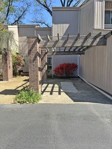 826 Thistledown Dr #1202