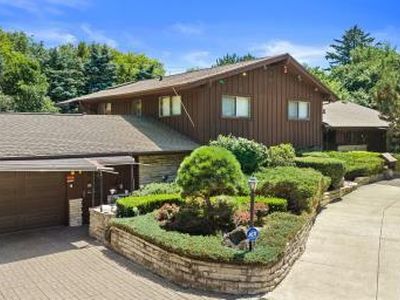 W152N7496 Westwood DRIVE