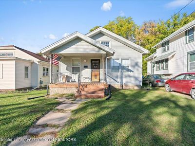 1323 E Cesar E Chavez Ave