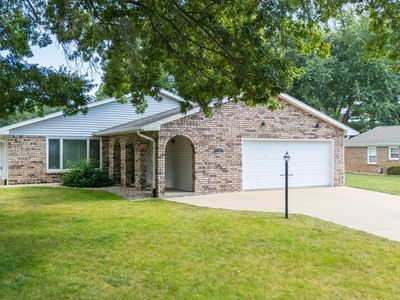 49 Olympia Fields Dr