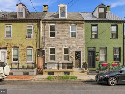 27 W New St