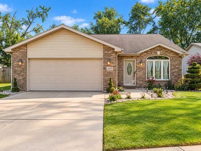 3910 Bayberry Ln