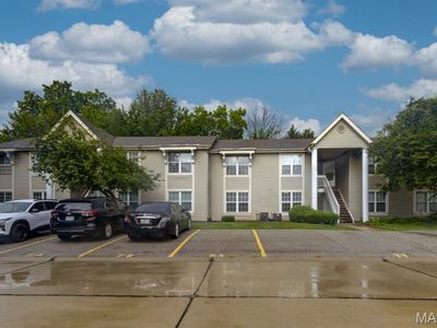 77 Sugar Glen Ct