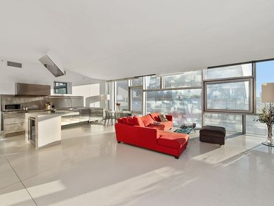 100 11th Ave APT 8D