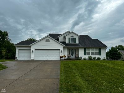 323 Woodfield Dr