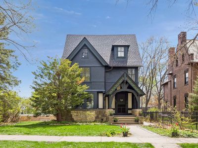 502 Grand Hl