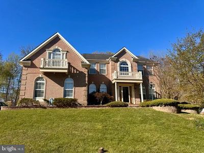 5101 Robins Perch Ln