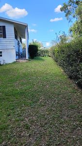 42 N Sheltering Oaks Dr