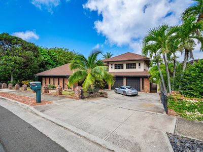 12 Lumahai St
