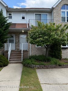 19 Treetz Pl