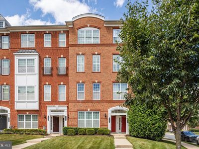 Property at 23694 Hopewell Manor Ter, Ashburn, VA