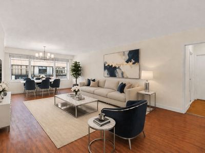 150 E 61st St APT 2D