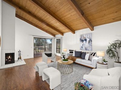 9903 Aviary Dr