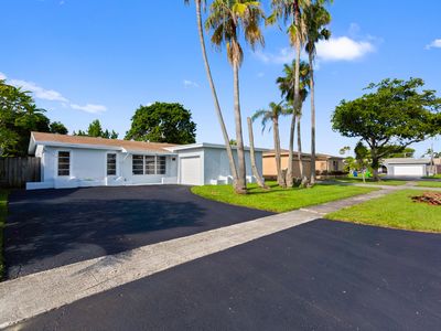 10690 NW 27TH Court