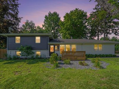 6484 Sawyer Rd