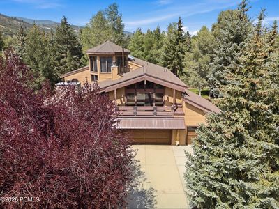 1401 Willow Ln