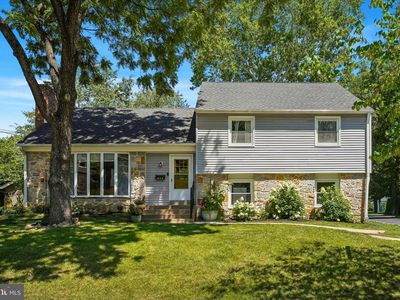 411 Drexel Pl