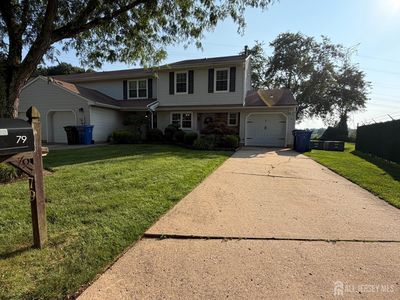 79 Staghorn Dr