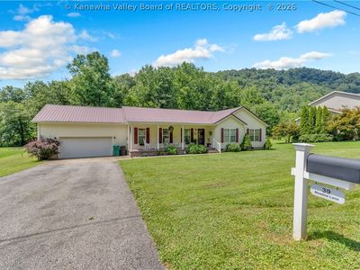 Property at 39 Meadow Ln, Belle, WV