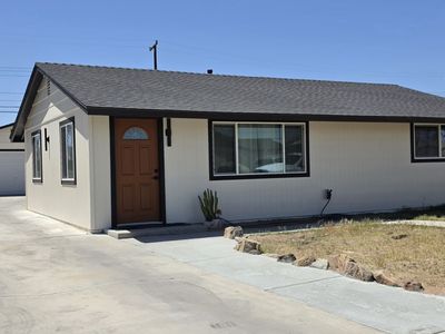 729 Commercial Ave