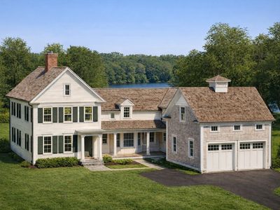 96 Black Horse Ln