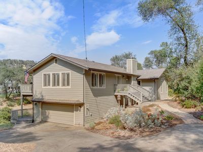 6885 Chaparral Ln