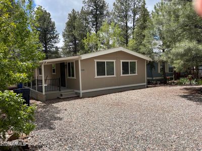 255 E OAK Drive