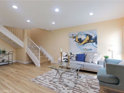 2713 W Northwood