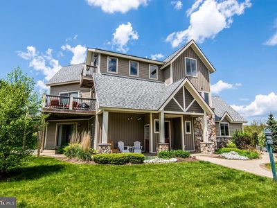250 Lake Pointe Dr