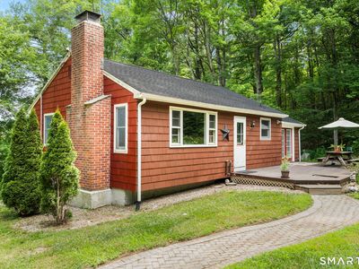 Property at 32 Fairview Avenue, New Hartford, CT